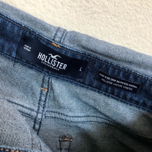 Hollister High Rise Crop Boyfriend Jean Overalls - Picture 3 of 3